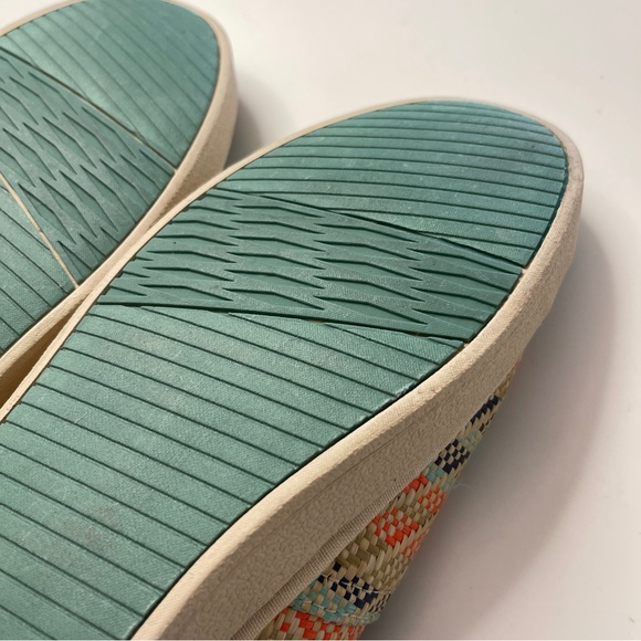 TOMS Multi Colored Woven Fabric - Aztec Print - Flats Slip On Shoes - Women’s 9 - Picture 6 of 9